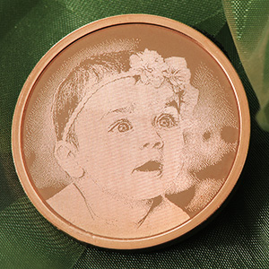 Kupfermedaille mit Fotogravur. 