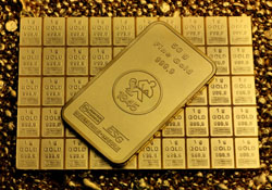 50g Goldbarren auf 50x1g Goldtafel