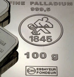 100g Palladiumbarren in der Nahaufnahme